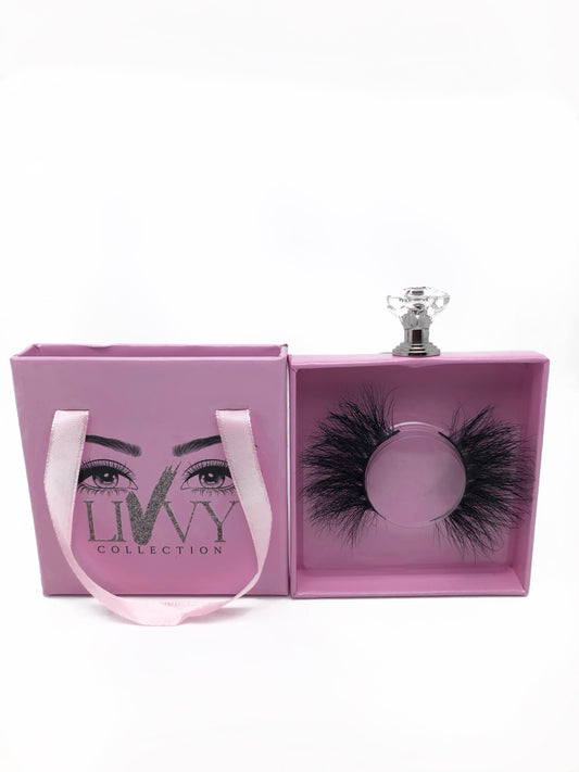 PRICELESS | LASHES